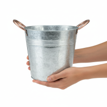 Artikel Urtepottespand med håndtag, metaldekoration, Ø19 cm H17 cm