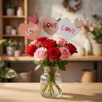 Artikel Blomsterprop af træ Love dekorative stik 8×7,5cm 12 stk