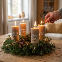 Artikel Adventslys "Glædelig jul" - naturlige voksbloklys i brunt, sæt med 4, Ø60 mm, højde 130 mm, RAL kvalitetsmærke, dekorative julelys