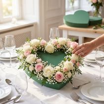 Artikel Romantisk blomsterskumhjerte 30 cm blomsterskum grøn 2 stk.