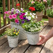 Artikel Præget metalplantekasse med håndtag, hvid og grøn, shabby chic stil, H22/19,5/17,5 cm, Ø25,5/20,5/15,5 cm, sæt med 3 stk.