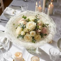 Artikel Buketmanchet - elegant tilbehør til perfekt blomsterarrangement - 20 cm, 8 stk.