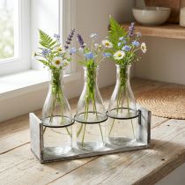 Artikel Rustikt flaskesæt i træstøtte - 3 glasflasker, grå-hvide, 24x8x20 cm - Alsidig til dekoration