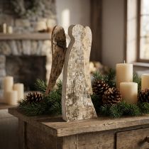 Artikel Englefigur lavet af træ med birkebark, 30 cm