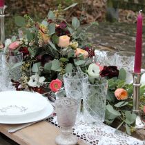 Artikel Indstiksmateriale borddekoration blomstret skum sort 48cm 4 stk