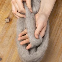 Artikel Uldsnor dekorativ uld grå-naturlig 2m filtet uld til hobby og blomsterdekoration