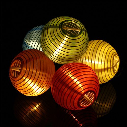 Artikel Kina lanterner med 20 lysdioder 9,5 m farverige