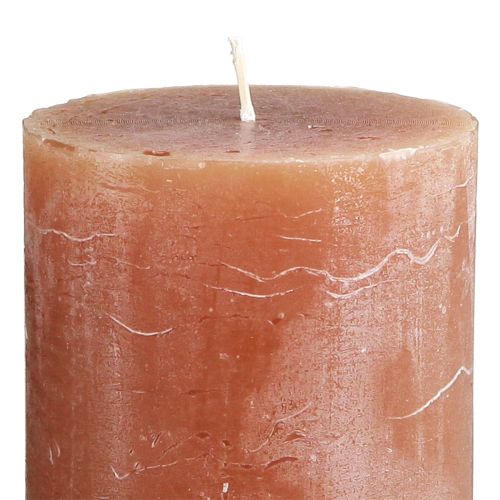 Artikel Ensfarvede stearinlys karamel søjlelys 70×120mm 4 stk
