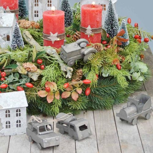 Artikel Dekorative vintage metalbiler til ophæng, assorterede størrelser, 9-10 cm, 4 stk.