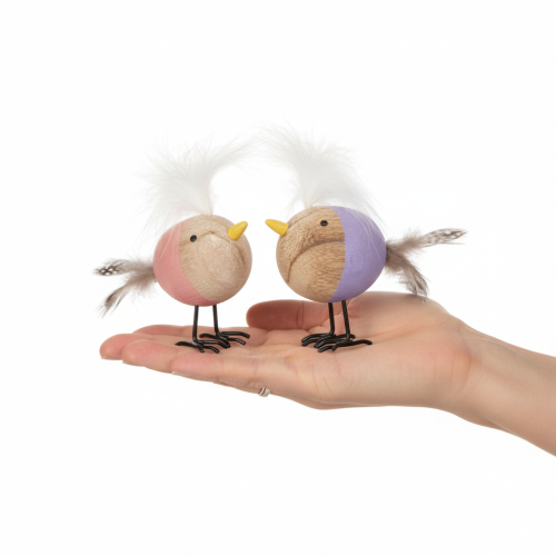 Artikel Dekorativ træfugl med fjer og farverig krop til borddekoration, 10 cm, 6 stk.