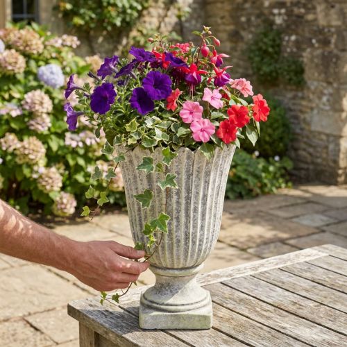 Plantekasse dekorativ trofæ antik støbt sten grå Ø20cm H30,5cm | Floristik24.dk