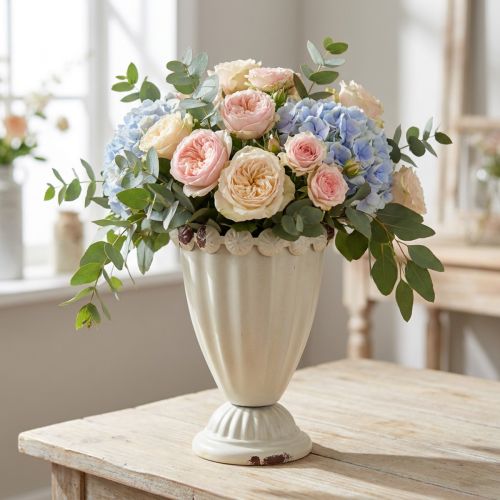 Lille dekorativ metalvase i vintage-stil | Floristik24.dk