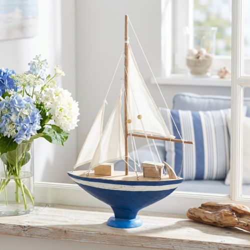 Artikel Sejlbådsdekoration for unik karakter og maritim charme i hjemmet 54 cm