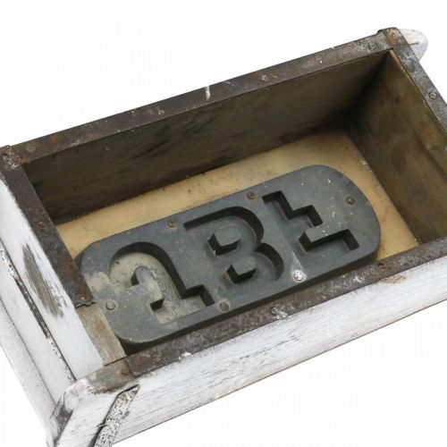 Artikel Murstensform, murstenskasse, trækasse med metalbeslag antik finish, hvidvasket L32cm H9cm