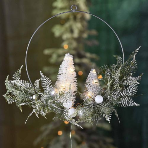 Artikel Oplyst krans med grantræer og kugler, advent, vinterdekoration til at hænge, LED dekorationsring sølv B45cm Ø30cm