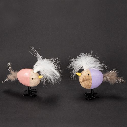 Artikel Dekorativ træfugl med fjer og farverig krop til borddekoration, 10 cm, 6 stk.