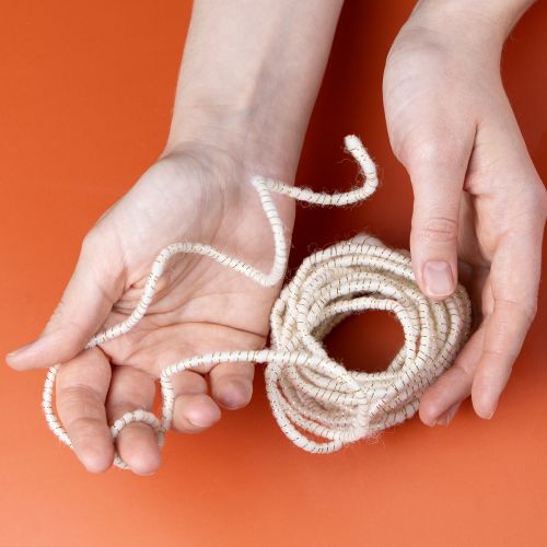 Artikel Hvid uldsnor med guldtråd 5m x 5mm med ståltråd til dekoration og hobbyarbejde