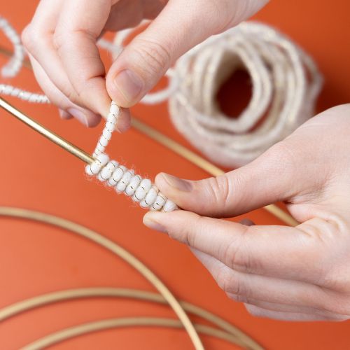 Artikel Hvid uldsnor med guldtråd 5m x 5mm med ståltråd til dekoration og hobbyarbejde