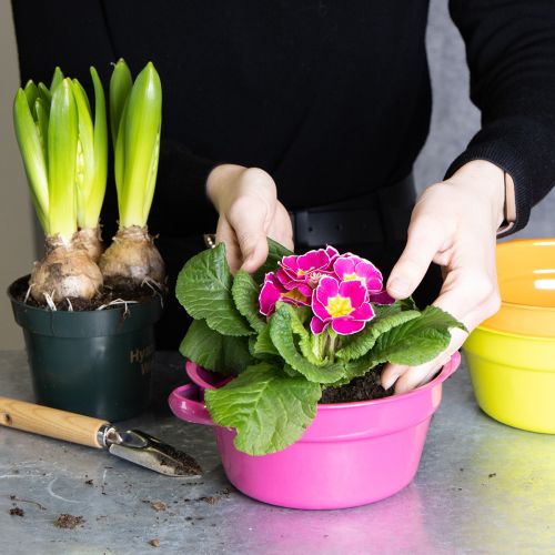 Artikel Metalplantekasse, originalt design til sofistikerede opholdsrum og stilfuld dekoration, 17 cm, 3 stk.