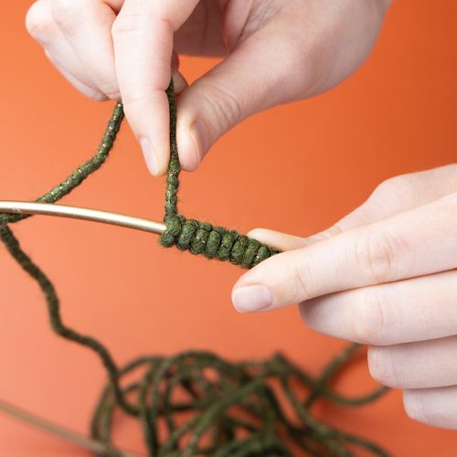 Artikel Grøn uldsnor med guldtråd, 5m x 5mm med ståltråd, til dekoration og hobbyarbejde