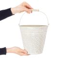 Dekorativ spand, hvidkalket, med håndtag, Ø20,5 cm, metalplantedekoration | Floristik24.dk