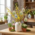 Påskeæg med forårsblomster,