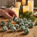 Cypreskegler frostet naturdekoration 3cm grøn 500g | Floristik24.dk