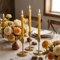 Ensfarvede kegleformede lys, honningfarvede, 22×240 mm, 12 stk. | Floristik24.dk