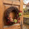 Mørkebrun vinrankekrans, Ø35 cm, naturlig krans, dørkrans, vægdekoration, dekorativ trækrans, forårskrans, adventskrans, efterårskrans | Floristik24.dk